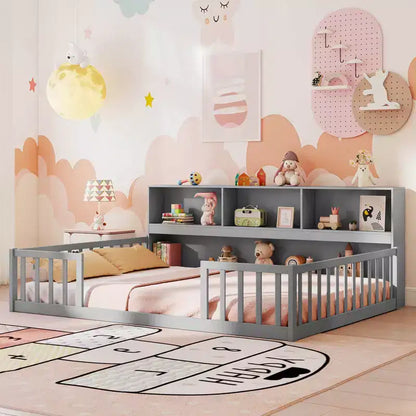 Letto a pavimento Montessori una piazza e mezza/matrimoniale con mensole porta libri e sponde di sicurezza – Bianco/Grigio